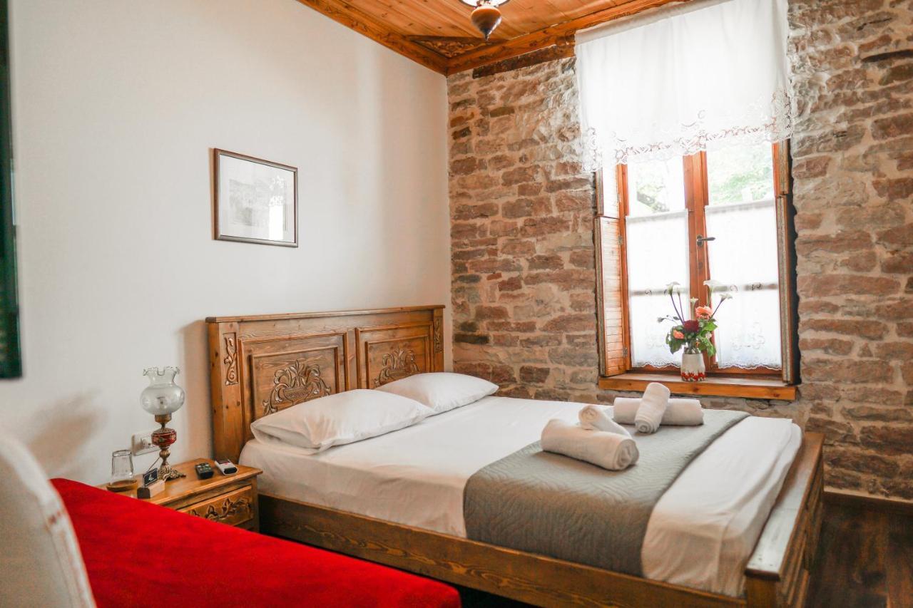 4 Rooms Since 1950 Gjirokastër Esterno foto
