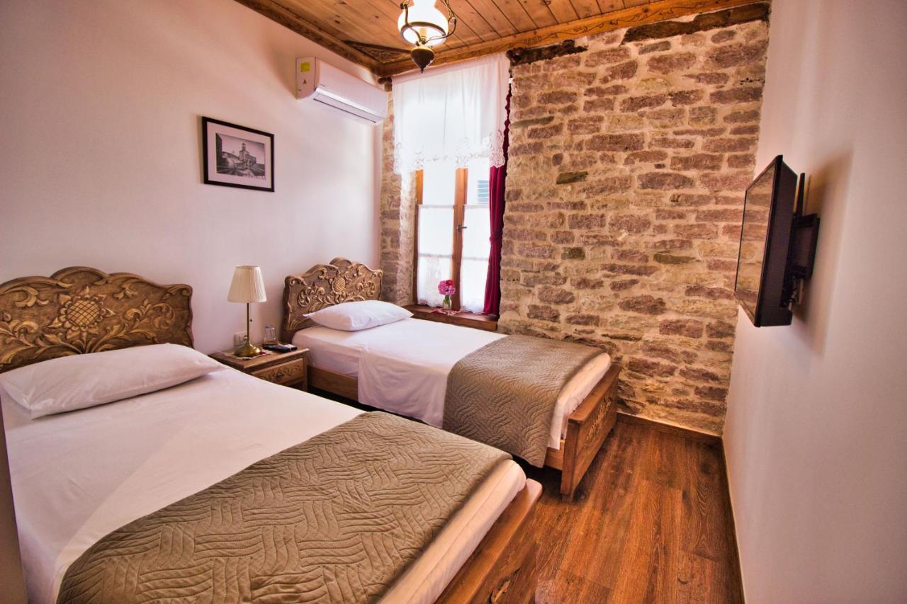 4 Rooms Since 1950 Gjirokastër Esterno foto